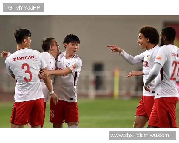 天津权健与江苏苏宁激战正酣谁能在中超赛场上笑到最后